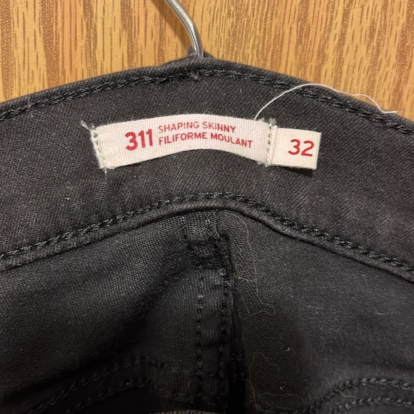Levi’s jeans - Picture 2 of 4